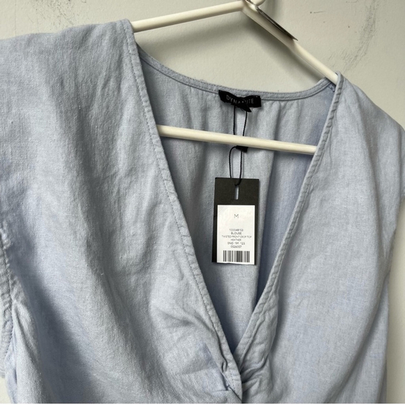 Dynamite linen blend Light Blue Knot Front crop Top NWT size medium - Picture 4 of 8